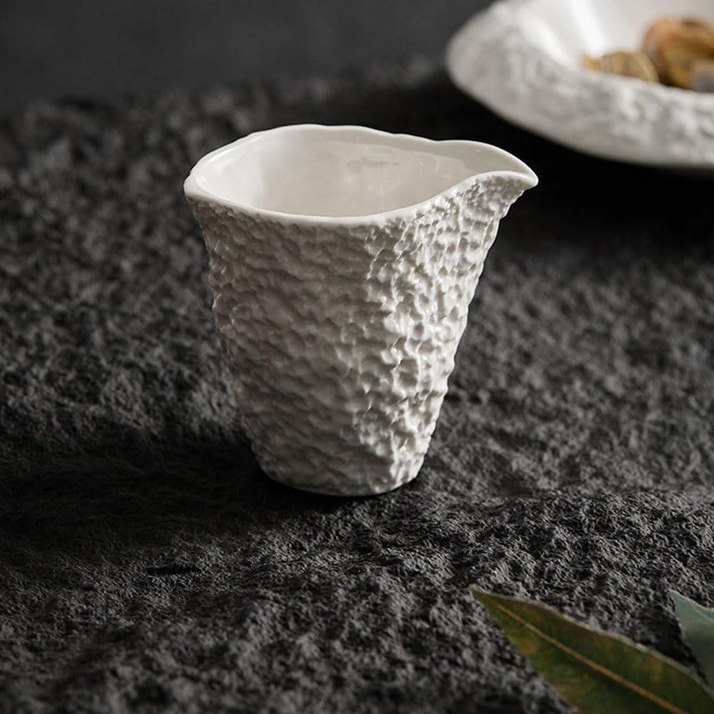 Vitbunana Rock Pattern Ceramic Gravy Boat, Small Capacity Ceramic Gravy Bowl, Handleless Creamer Pitcher with Dripless Lip, Suitable for Gravy, Sauce, Salad Dressing, Milk (White)