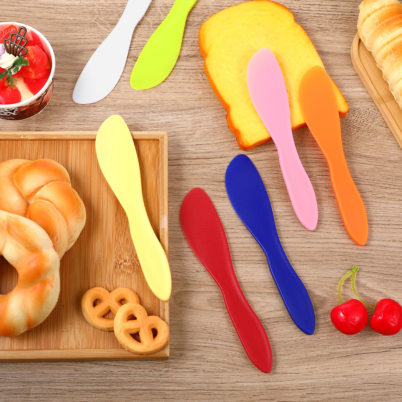 YQQYG 7 Pcs Plastic Butter Knife, Butter Spreader, Multi Purpose Butter Knife Spreader, Butter Knives Cheese Spreader Frosting Knives, Spreader for Cheese Cream Icing